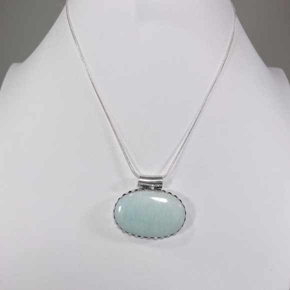 Hemimorphite Oval 925 Gemstone Pendant - Picture 3 of 5